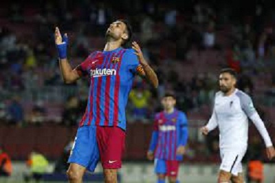 Struggling Barcelona salvage a point against Granada in La Liga