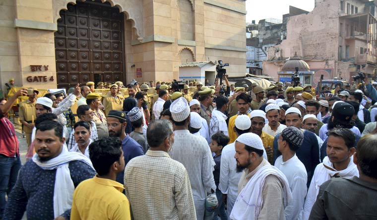 SC refuses to pass interim status quo order on Gyanvapi mosque survey