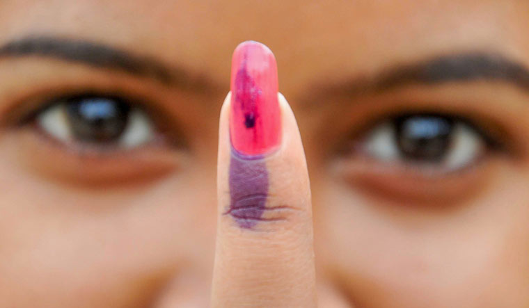 Maharashtra to make voter registration mandatory for students above 18 yrs seeking admission to colleges