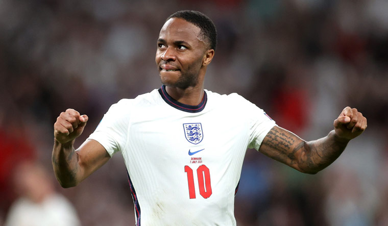 Qatar 2022: Sterling leaves England World Cup camp after home break-in