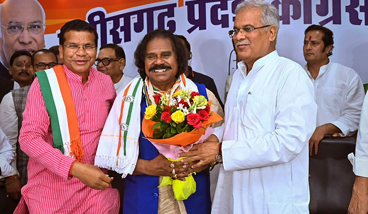 Chhattisgarh: Former BJP MP, senior tribal leader Nand Kumar Sai joins Congress
