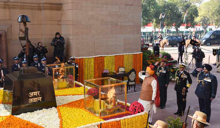 Amar Jawan Jyoti to be put out today. Politicians, veterans displeased