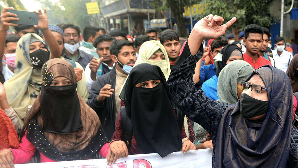 Hijab row: HC says students should follow uniform of schools, colleges till disposal of case