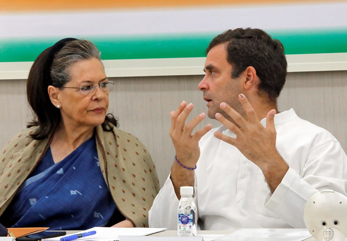 Lead us from front, Congress leaders tell Sonia despite assembly polls disaster