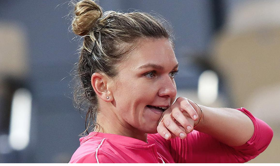 Halep hasn’t spoken to coach Mouratoglou in months, figures doping appeal loss would end her career
